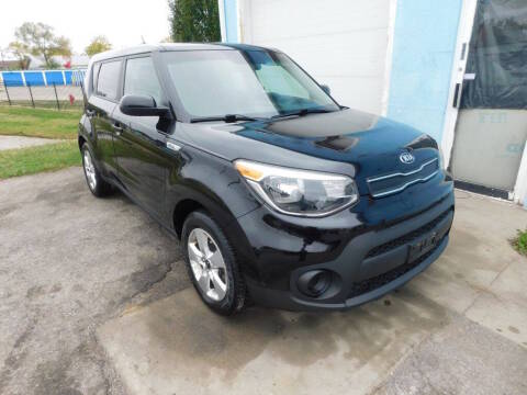 2017 Kia Soul Base FWD photo