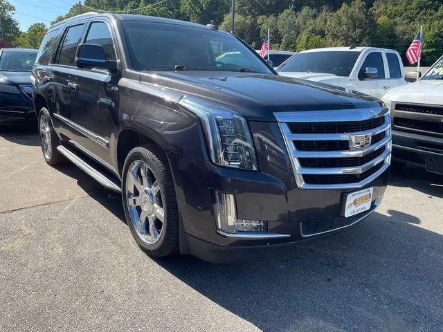 2017 Cadillac Escalade Luxury 4WD photo