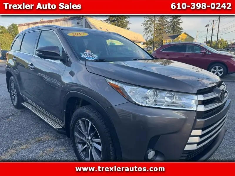 2017 Toyota Highlander XLE AWD photo