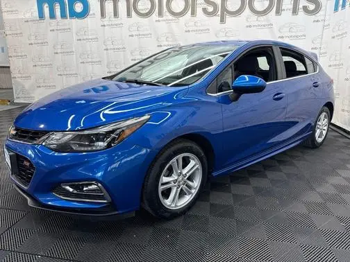 2017 Chevrolet Cruze LT FWD photo