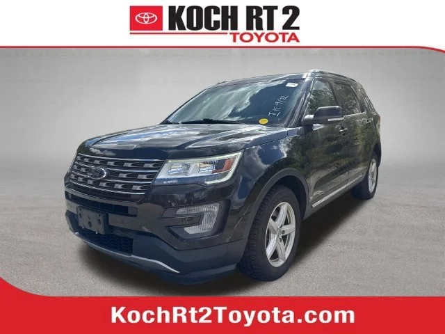 2017 Ford Explorer XLT 4WD photo