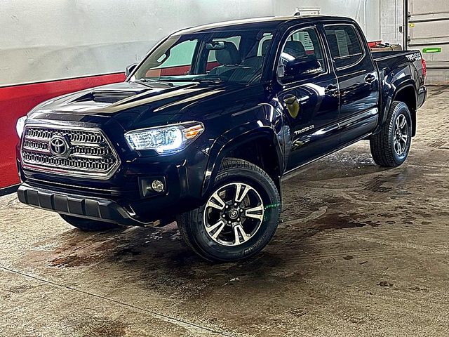 2017 Toyota Tacoma TRD Sport 4WD photo
