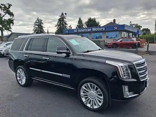 2017 Cadillac Escalade Platinum 4WD photo
