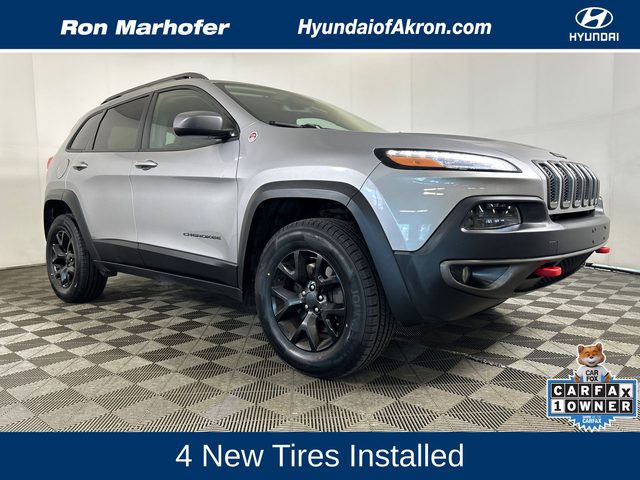 2017 Jeep Cherokee Trailhawk 4WD photo