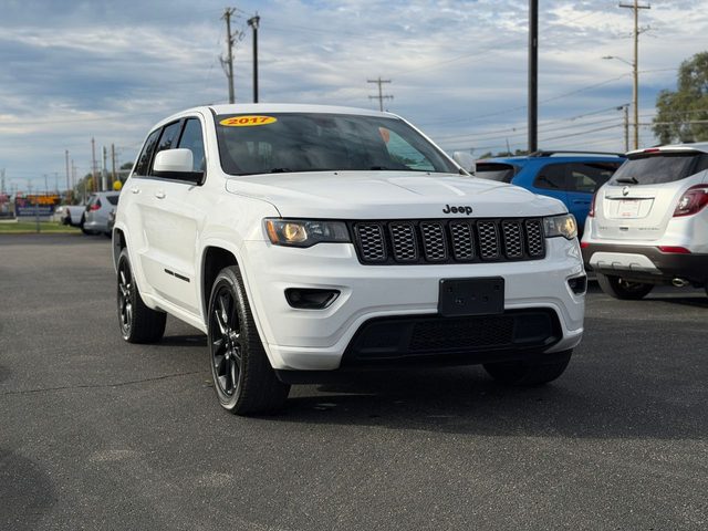 2017 Jeep Grand Cherokee Altitude 4WD photo