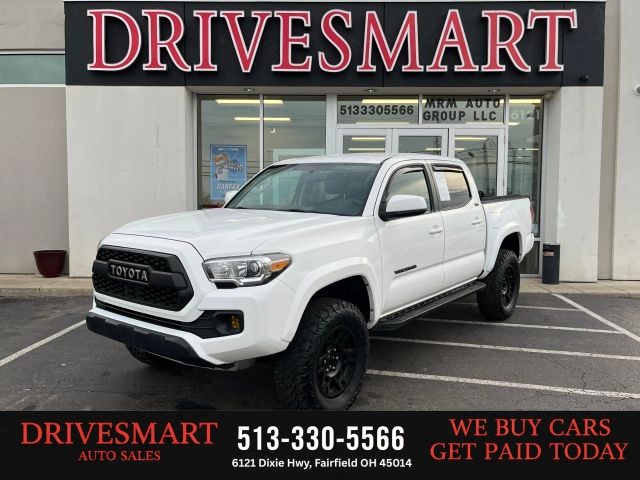 2017 Toyota Tacoma SR5 4WD photo