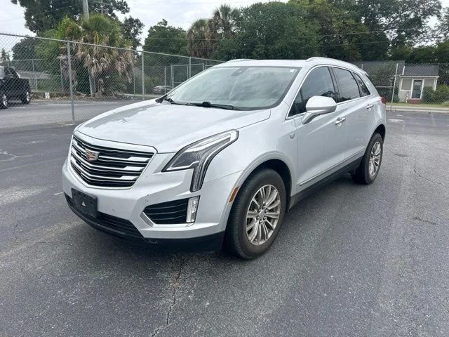 2017 Cadillac XT5 Luxury FWD FWD photo