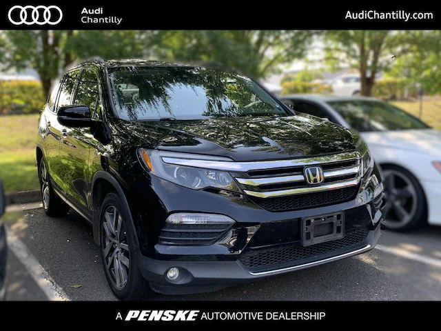 2017 Honda Pilot Elite AWD photo