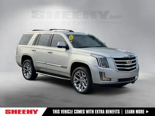 2017 Cadillac Escalade Luxury 4WD photo