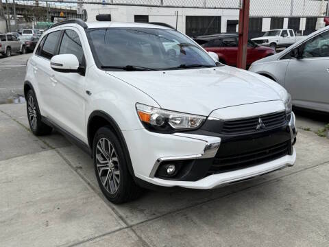 2017 Mitsubishi Outlander Sport SEL 2.4 4WD photo