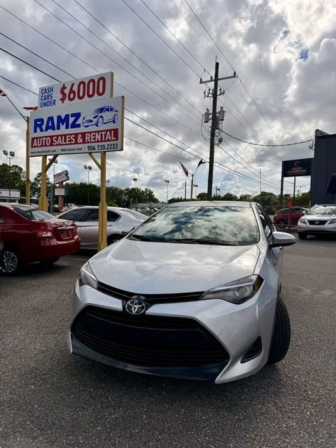 2017 Toyota Corolla LE FWD photo