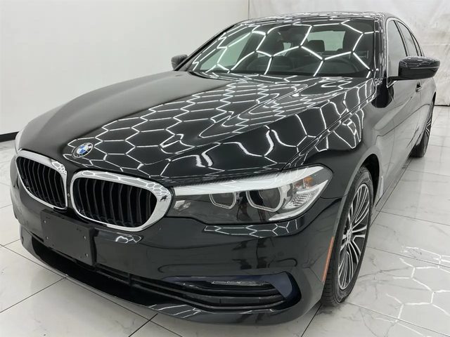 2017 BMW 5 Series 530i xDrive AWD photo