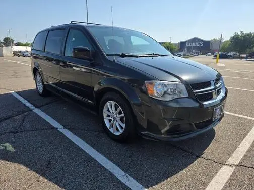 2016 Dodge Grand Caravan SXT FWD photo