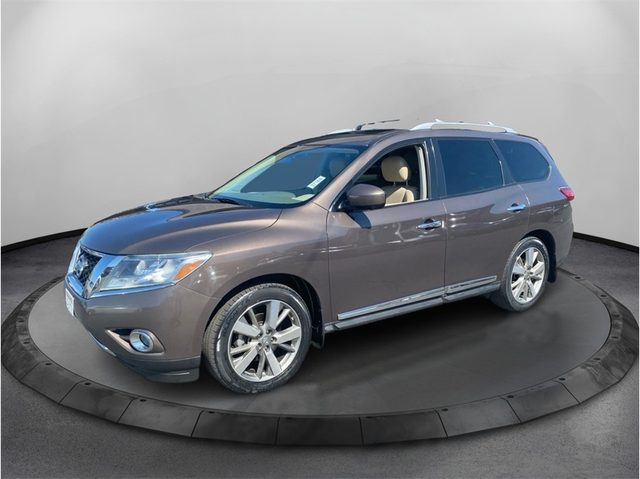 2015 Nissan Pathfinder Platinum FWD photo