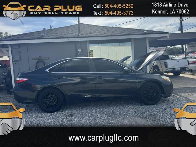 2015 Toyota Camry LE FWD photo