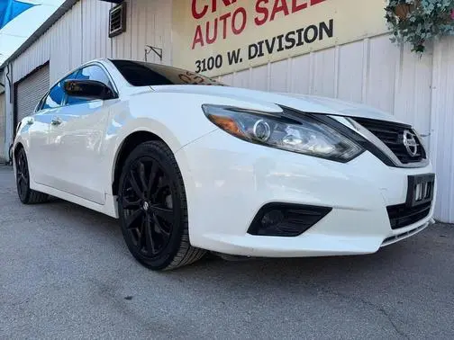 2017 Nissan Altima 2.5 SR FWD photo