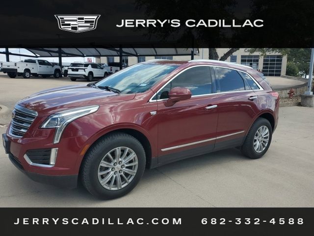 2017 Cadillac XT5 FWD FWD photo