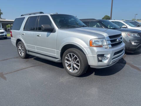 2017 Ford Expedition XLT RWD photo