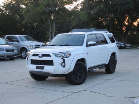 2017 Toyota 4Runner SR5 4WD photo