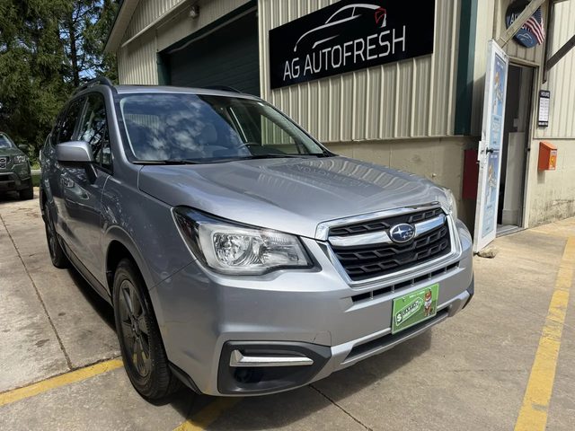 2017 Subaru Forester Premium AWD photo