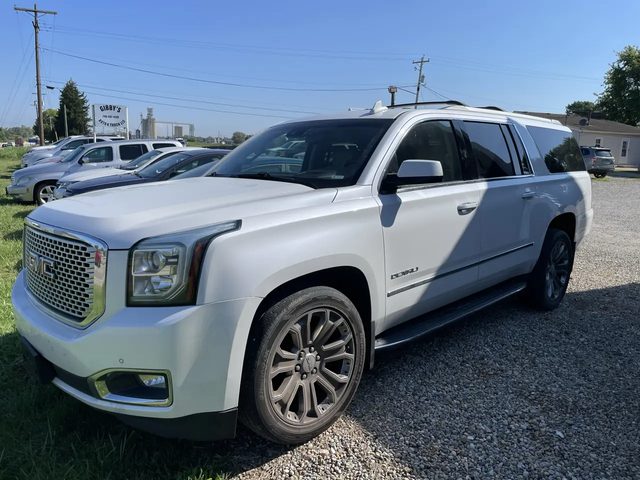 2016 GMC Yukon XL Denali 4WD photo