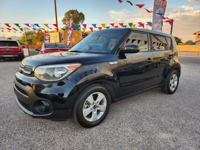 2017 Kia Soul Base FWD photo