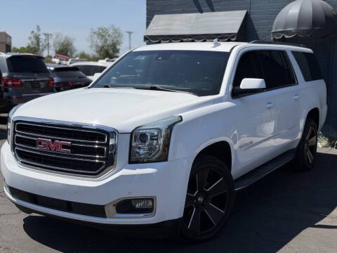 2016 GMC Yukon XL SLT 4WD photo