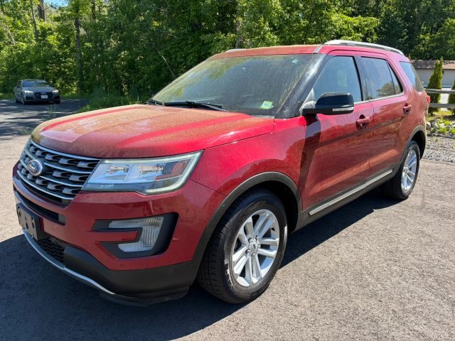 2017 Ford Explorer XLT FWD photo