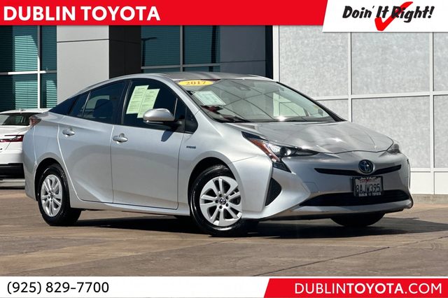 2017 Toyota Prius Two FWD photo