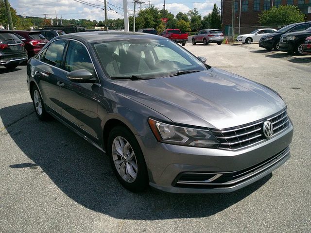 2017 Volkswagen Passat 1.8T S FWD photo