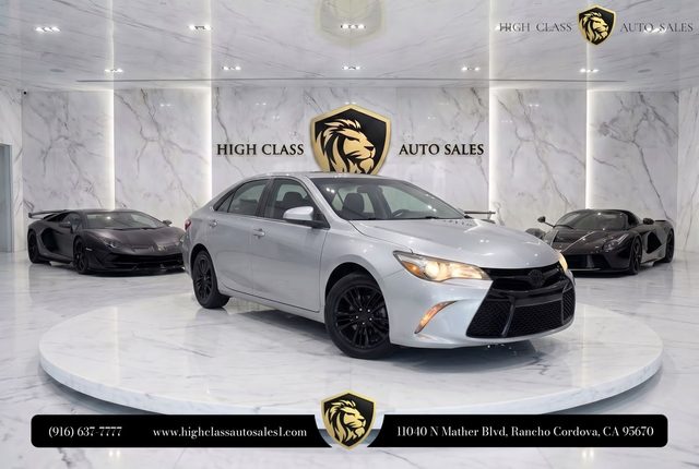 2017 Toyota Camry SE FWD photo