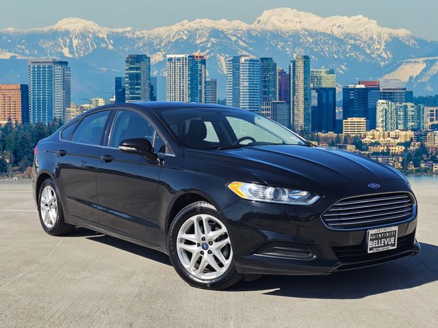 2016 Ford Fusion SE FWD photo