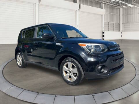2017 Kia Soul Base FWD photo