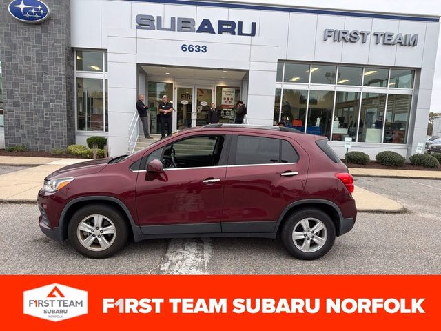 2017 Chevrolet Trax LT FWD photo