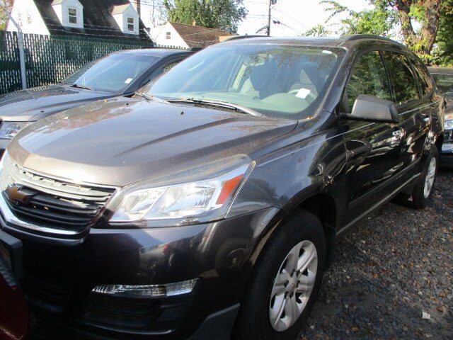 2017 Chevrolet Traverse LS FWD photo