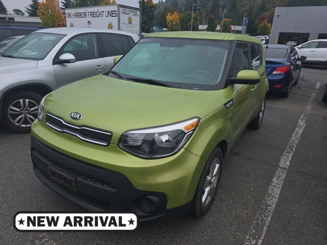 2017 Kia Soul Base FWD photo