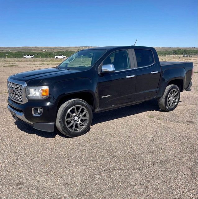 2017 GMC Canyon 4WD Denali 4WD photo
