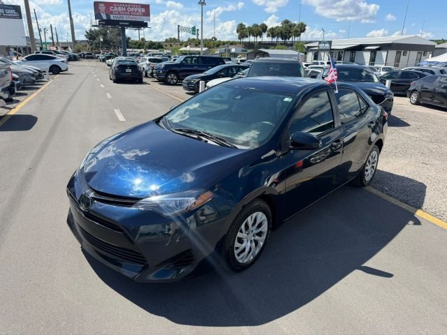2017 Toyota Corolla LE FWD photo