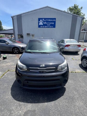 2017 Kia Soul Base FWD photo