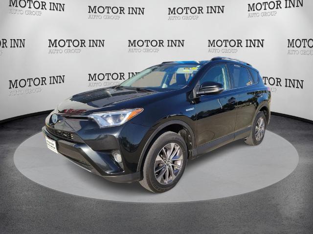 2017 Toyota RAV4 XLE AWD photo