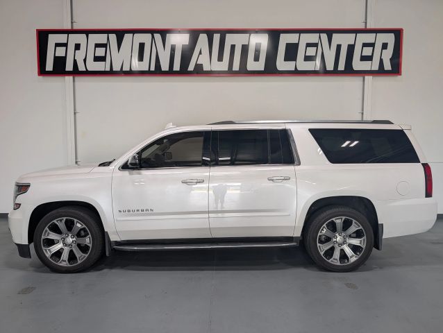 2017 Chevrolet Suburban Premier 4WD photo