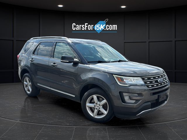 2017 Ford Explorer XLT 4WD photo