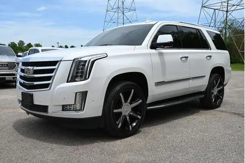 2017 Cadillac Escalade Luxury RWD photo