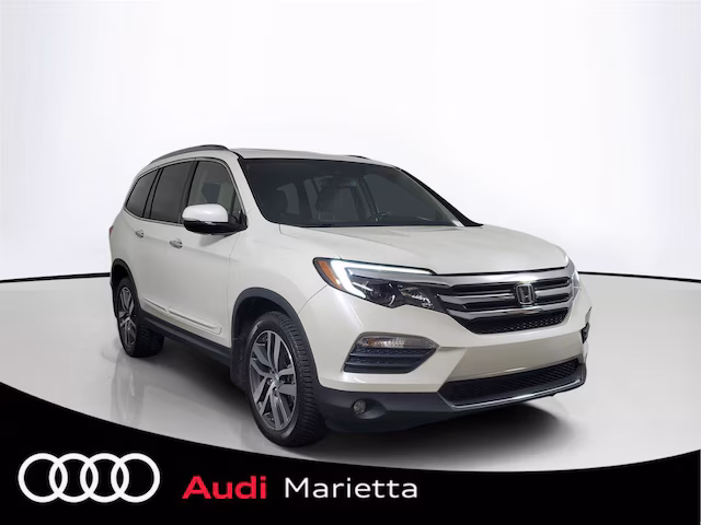 2017 Honda Pilot Elite AWD photo