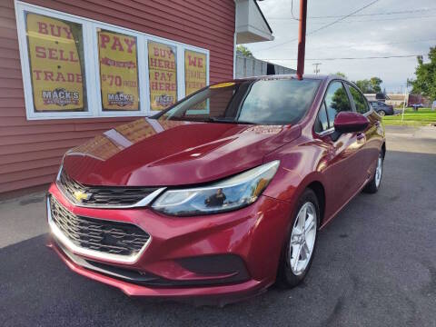 2017 Chevrolet Cruze LT FWD photo