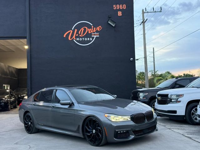 2017 BMW 7 Series 750i RWD photo