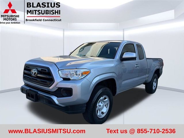 2017 Toyota Tacoma SR 4WD photo