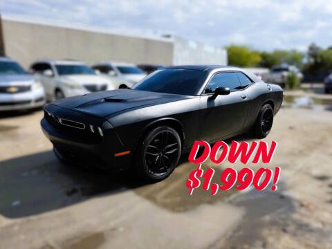 2016 Dodge Challenger SXT RWD photo
