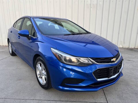 2017 Chevrolet Cruze LT FWD photo