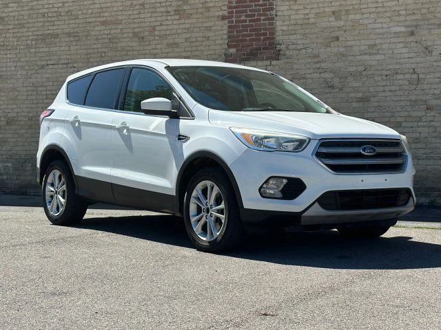 2017 Ford Escape SE 4WD photo